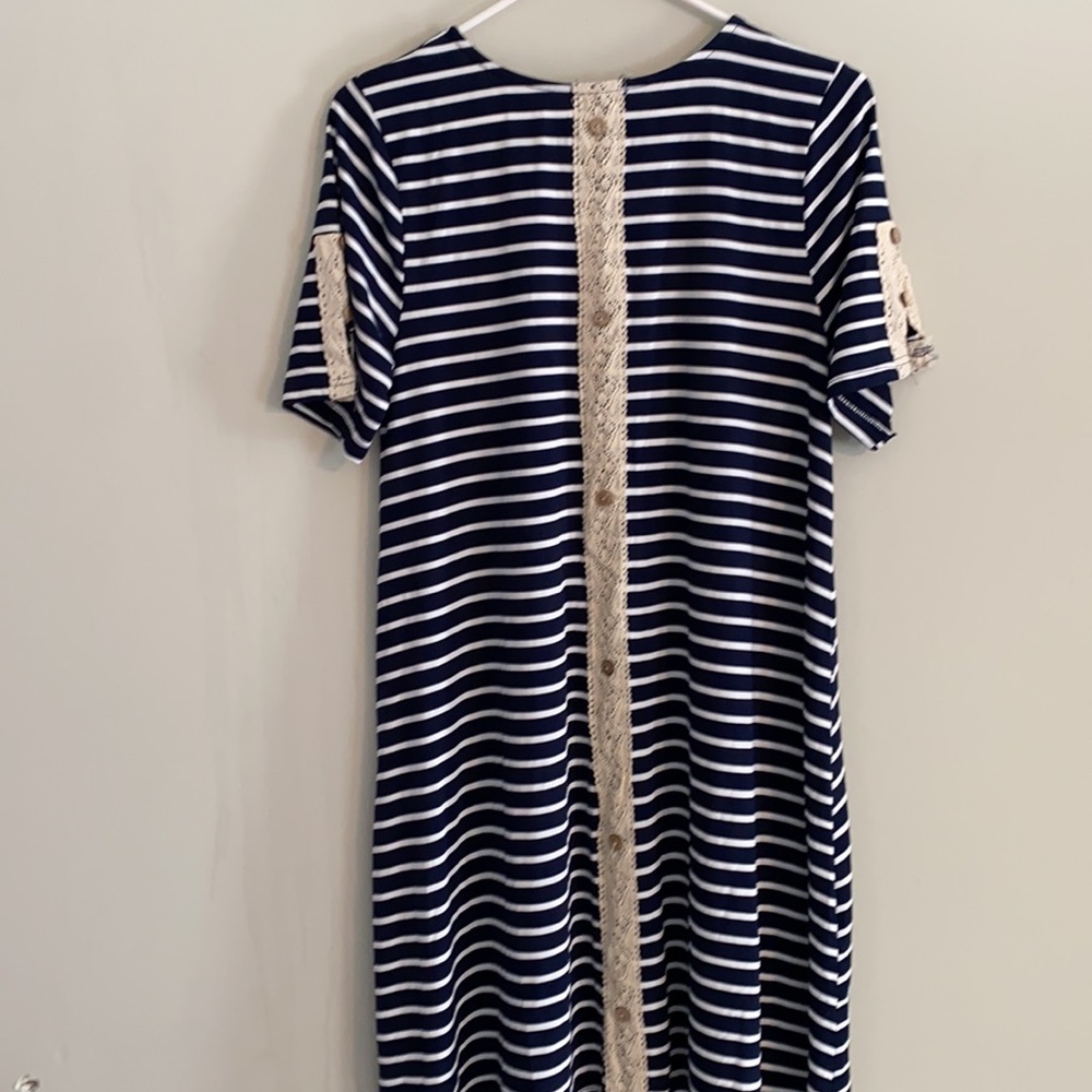 NWOT Exist dress sz med blue/white stripe